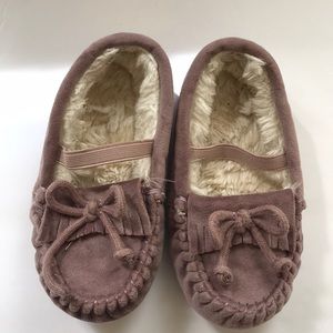 Lilac moccasins slippers